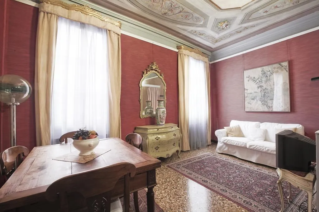 Palazzetto San Lio, Rialto Apartment Venice