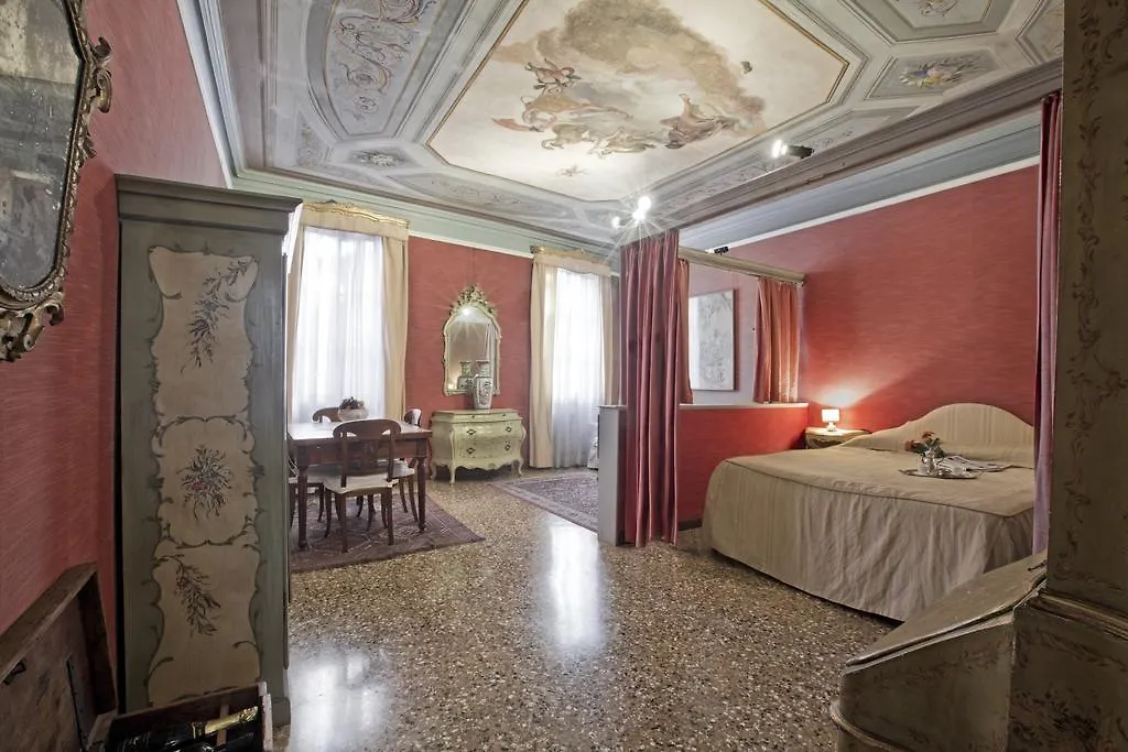 Palazzetto San Lio, Rialto Apartment Venice 0*,